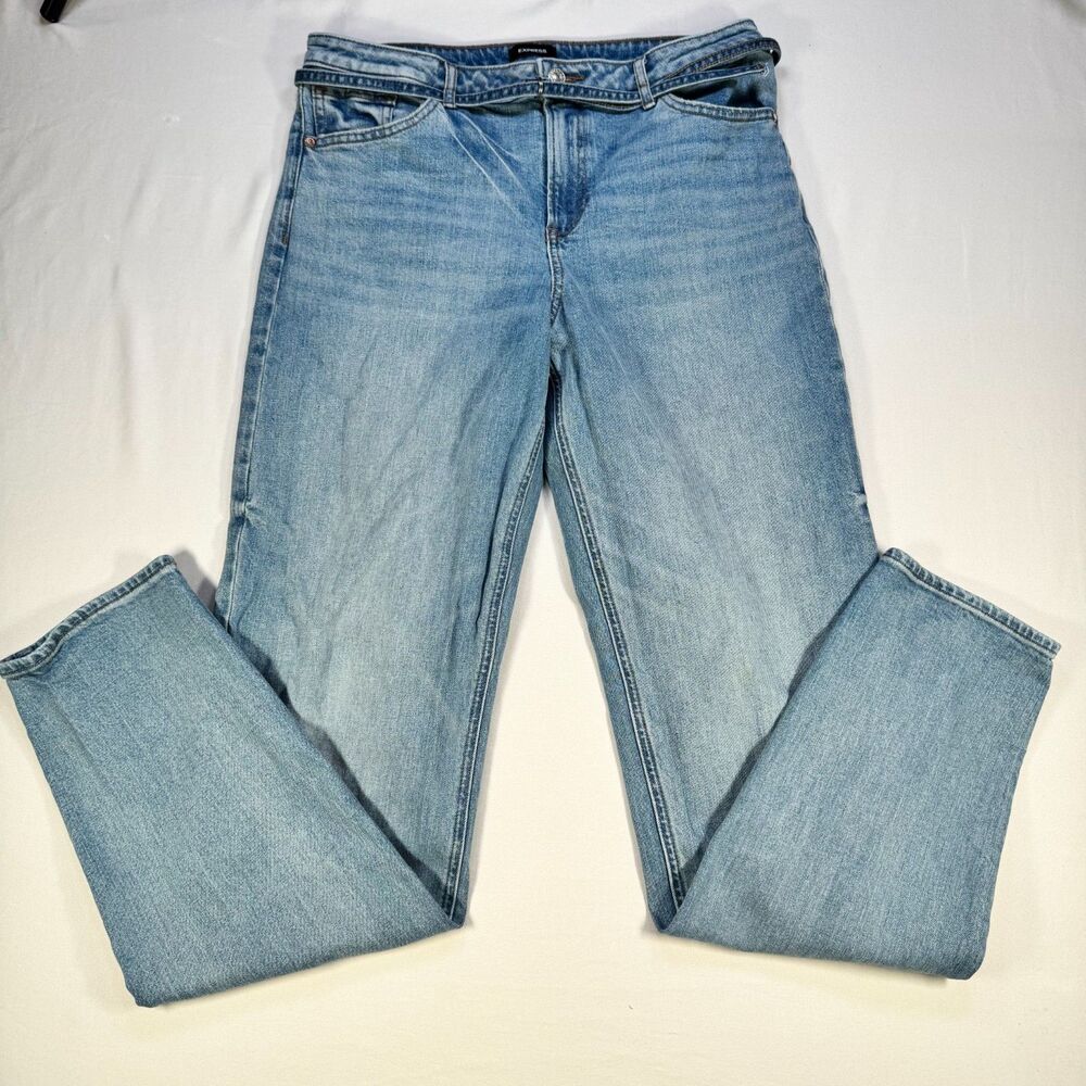 Express Relaxed Tapered Jeans 8L Light Wash Mid Rise Belted Y2K-Inspired